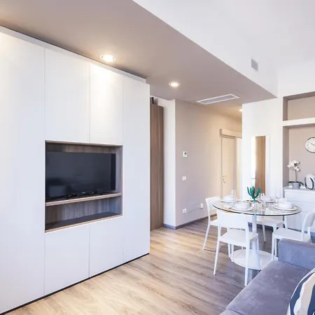Easylife - Accogliente Casa Vicino A St. Centrale Milan Exterior photo