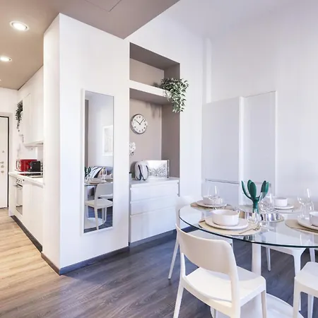 Easylife - Accogliente Casa Vicino A St. Centrale Milan Exterior photo