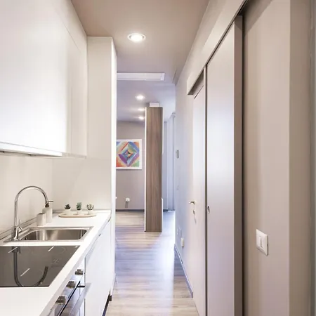Easylife - Accogliente Casa Vicino A St. Centrale Milan Exterior photo
